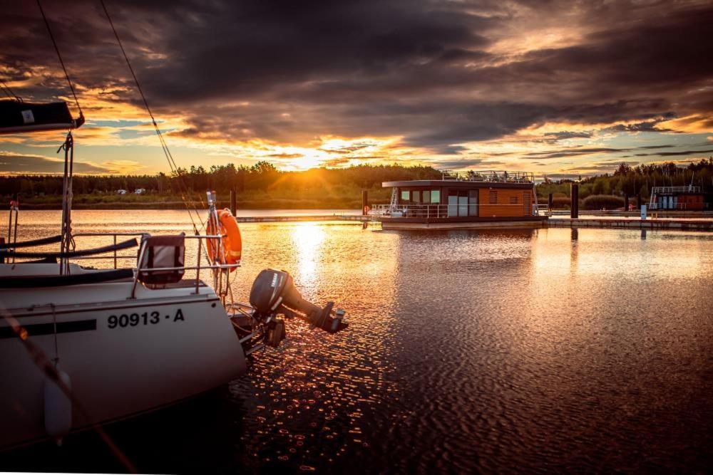 Floatinghouses Baerwalder See Klitten Kültér fotó